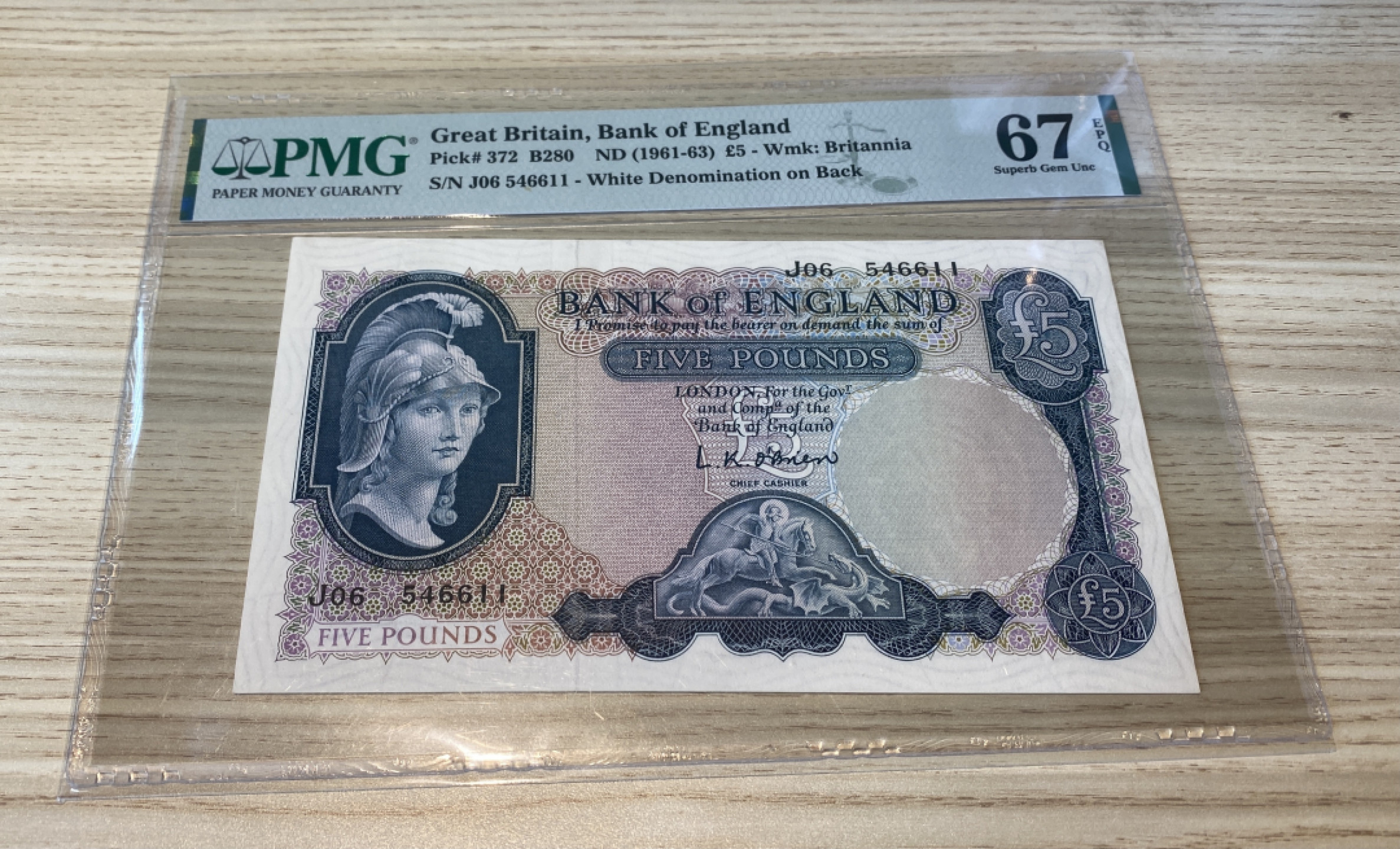 Chase Auction 第1期 - -世界纸币精萃 1961年英国B序列5镑，PMG67分，圣乔治屠龙！不列颠尼亚女神，背面为英国的图腾狮子，非常注重细节的一张！