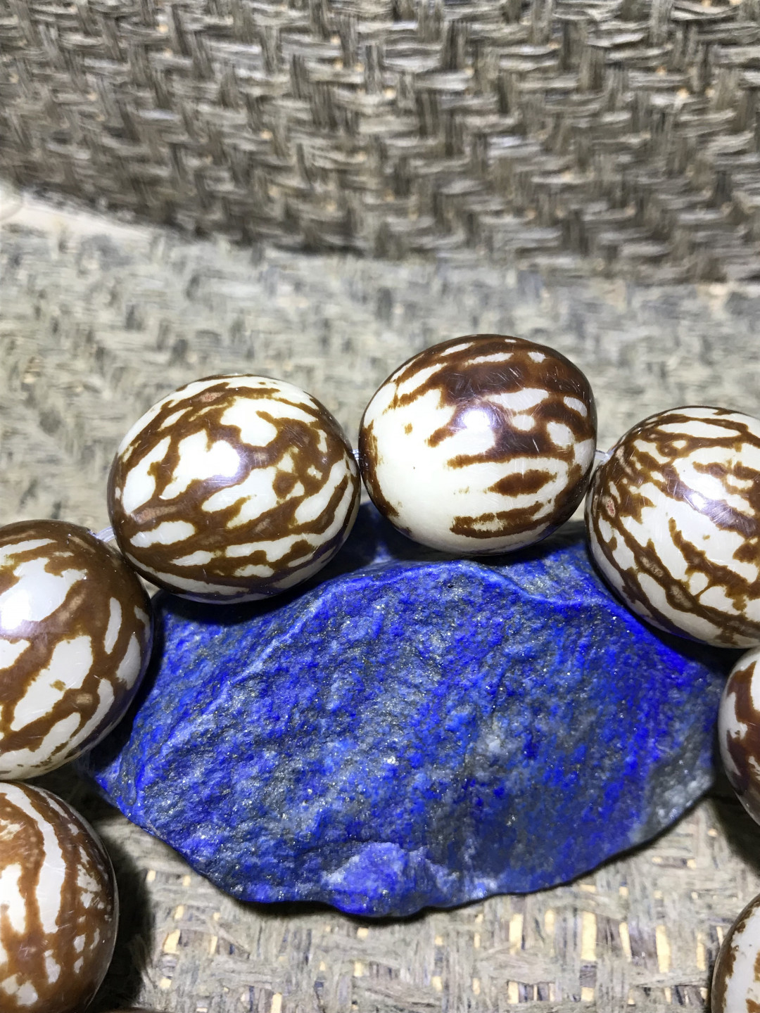 天然花皮菩提根单圈手串一条