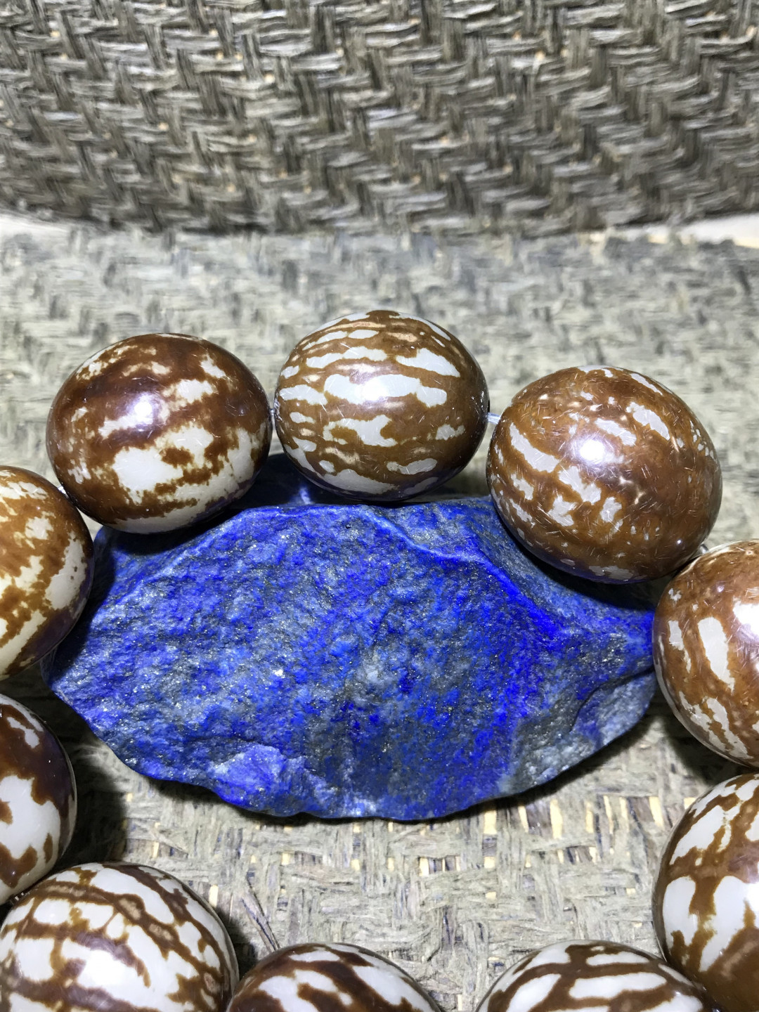 天然花皮菩提根单圈手串一条