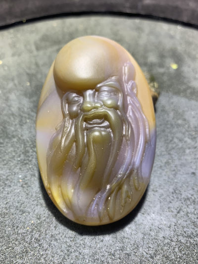 精美高玉化巴西玛瑙雕刻寿星把件一个， - 精美高玉化巴西玛瑙雕刻寿星把件一个，