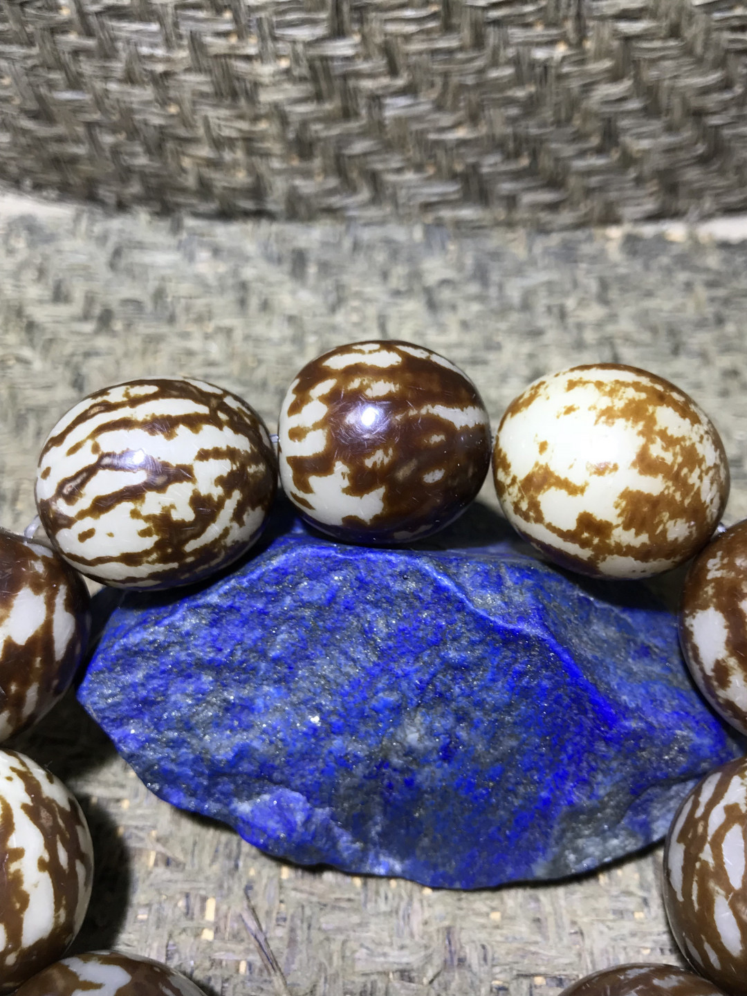 天然花皮菩提根单圈手串一条