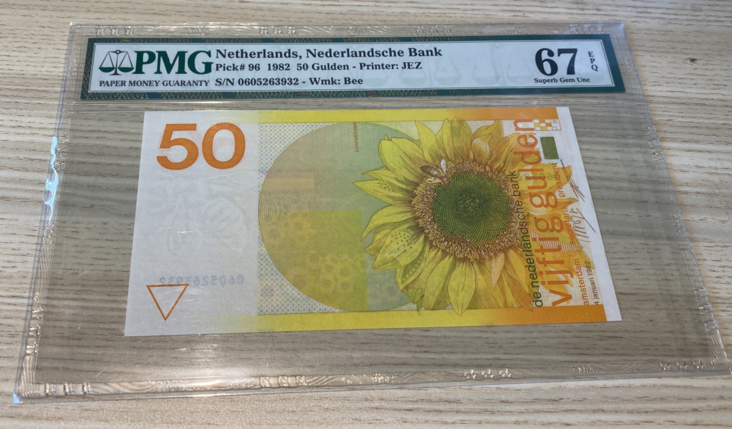 Chase Auction 第1期 - -世界纸币精萃 1982年荷兰50盾，PMG67分向日葵，无47!