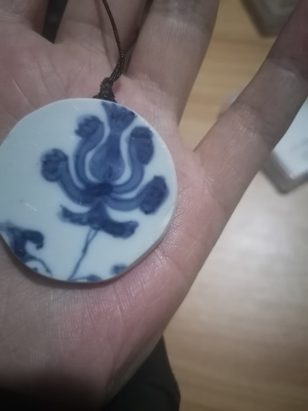 成化瓷片吊坠