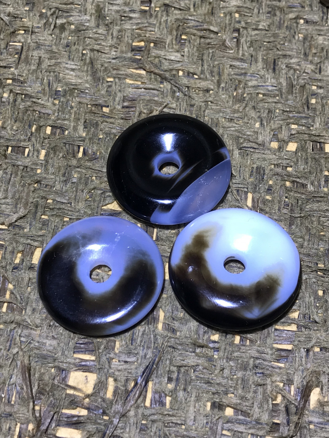 天然通货墨色海洋玉髓平安扣三个！
