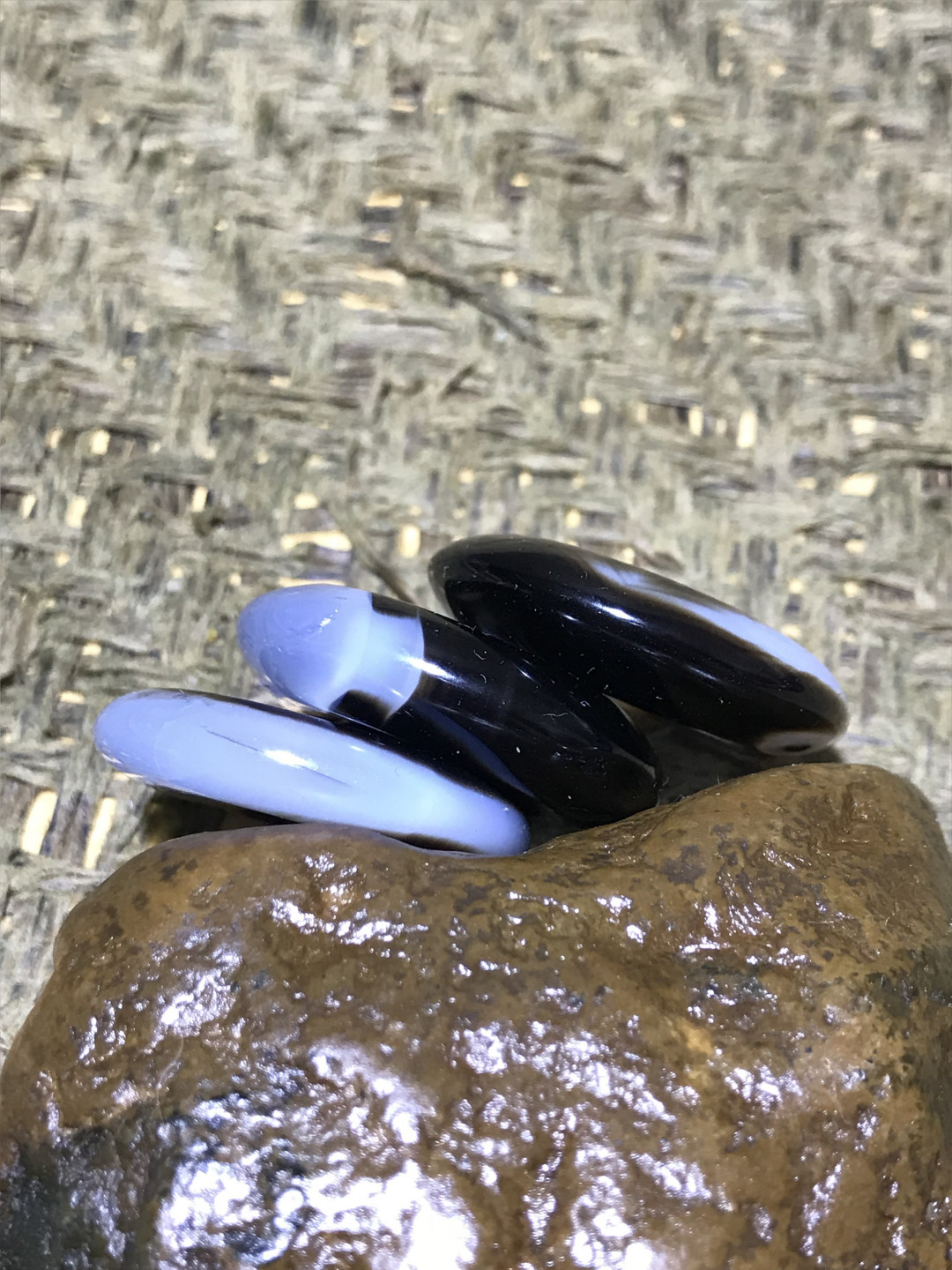 天然通货墨色海洋玉髓平安扣三个！
