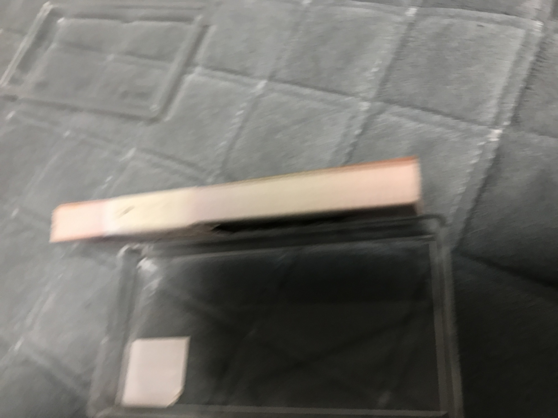 缤纷开心拍第422期 红二凸百连号一刀，带12345顺子号，品相完美。