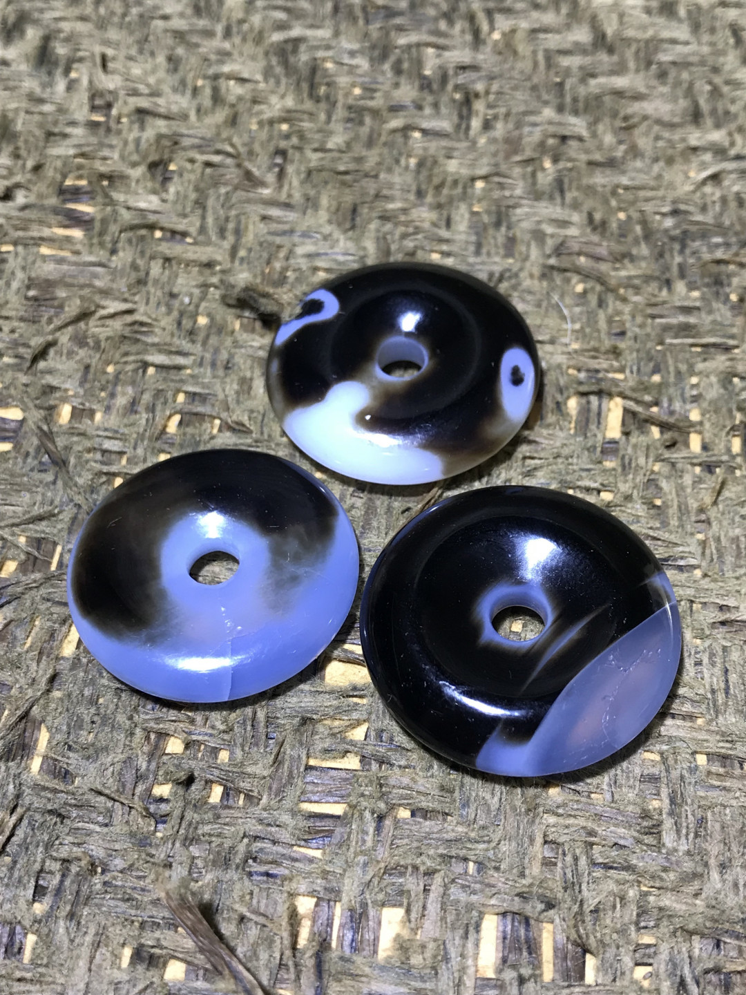 天然通货墨色海洋玉髓平安扣三个！