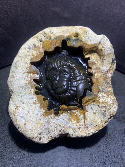 精美天然巴西玛瑙原石雕刻齐天大圣孙悟空摆件，把件一个 - 精美天然巴西玛瑙原石雕刻齐天大圣孙悟空摆件，把件一个