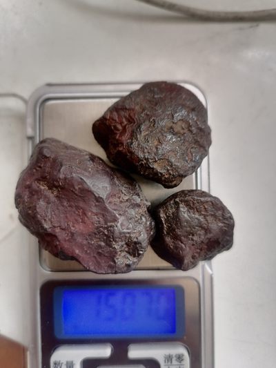 陨石三枚 - 陨石三枚