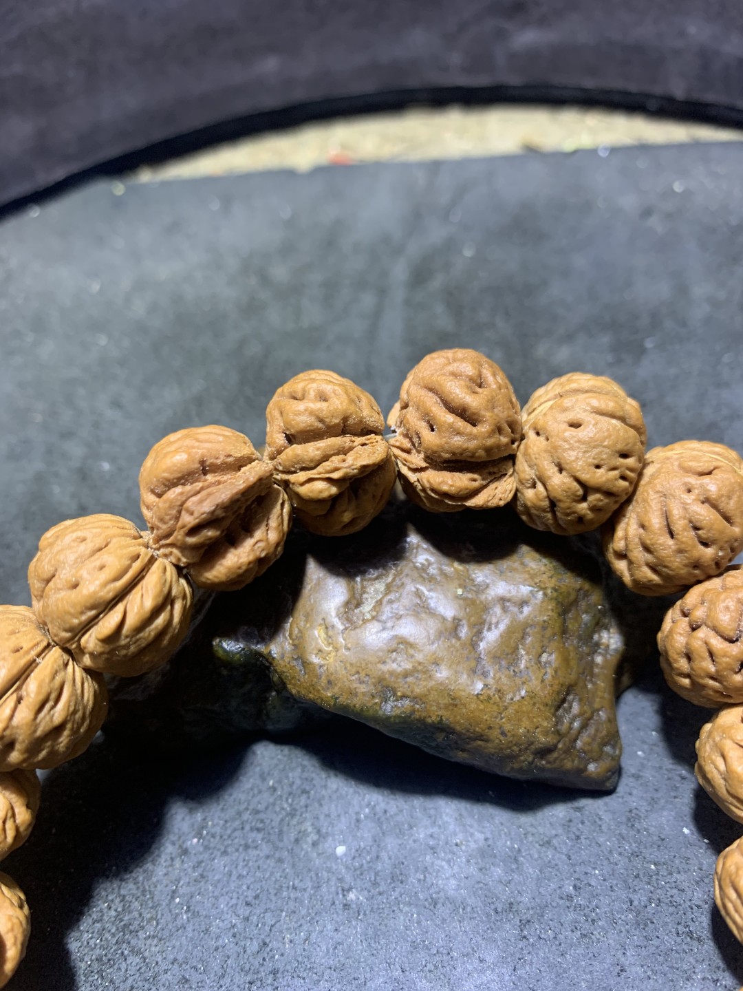 精美蟠桃桃核手串一条
