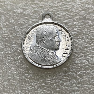 【Numismatist】第五场（新春场）-0起0佣包邮-世界硬币 - 庇护十世（1903-1914）朝圣者徽章，背面圣母抱婴，16mm直径