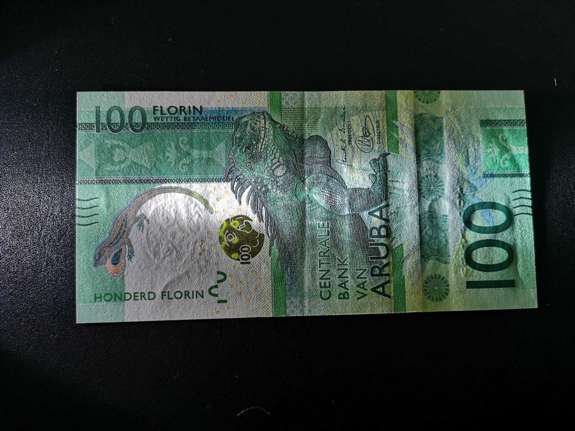 《外钞收藏家》第一百六十四期拍卖（本期100件） 2019年世界最佳纸币-阿鲁巴100 AU品相