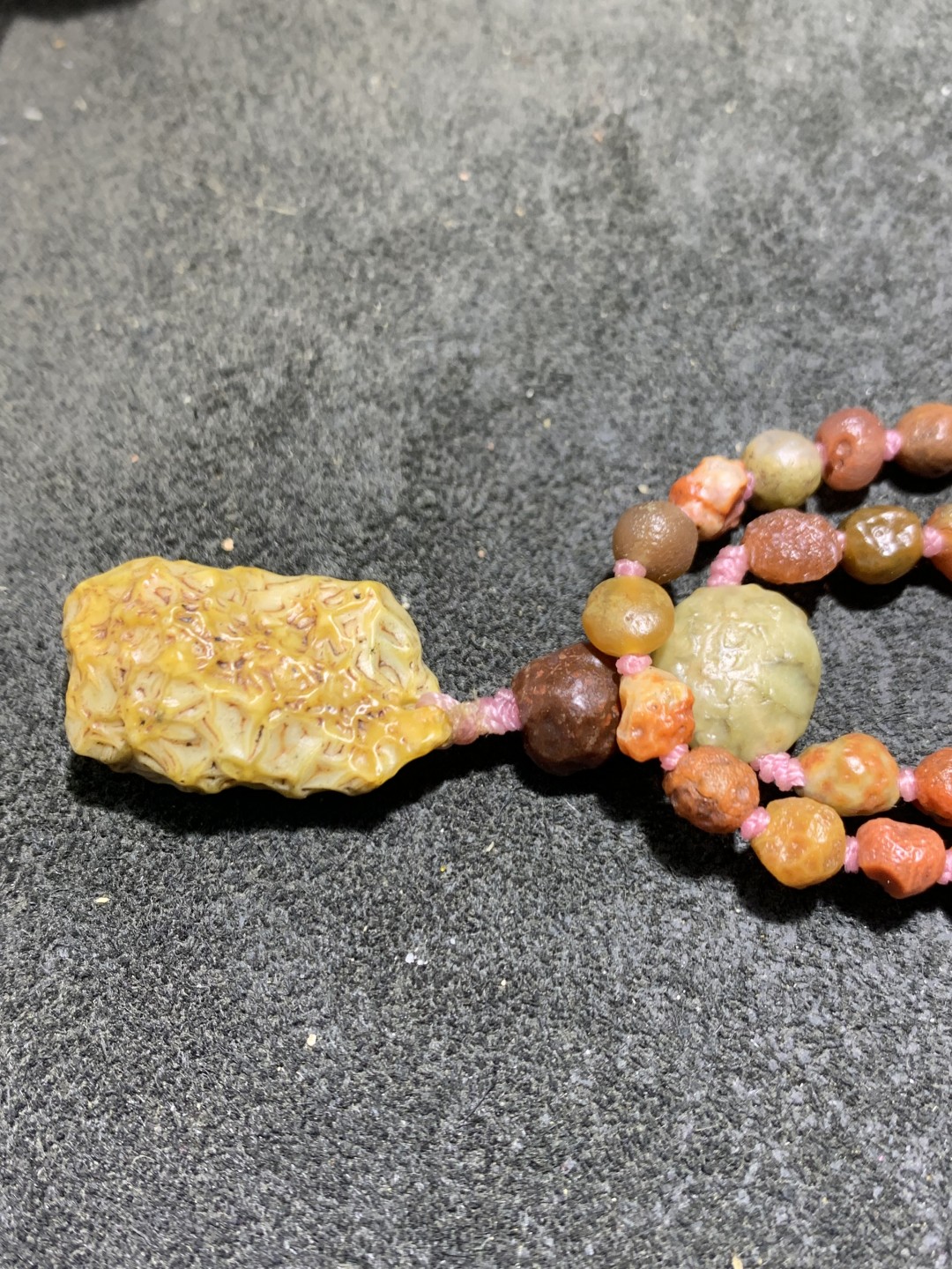 精美罕见高圆度血脉筋脉石玛瑙108项链一条，