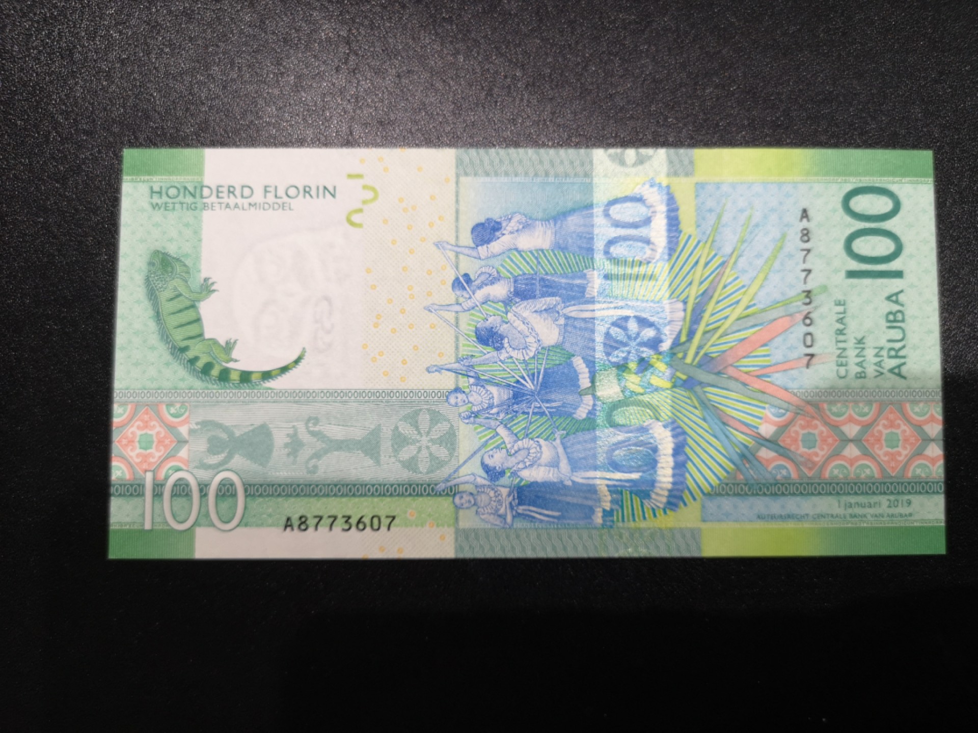 《外钞收藏家》第一百六十四期拍卖（本期100件） 2019年世界最佳纸币-阿鲁巴100 AU品相