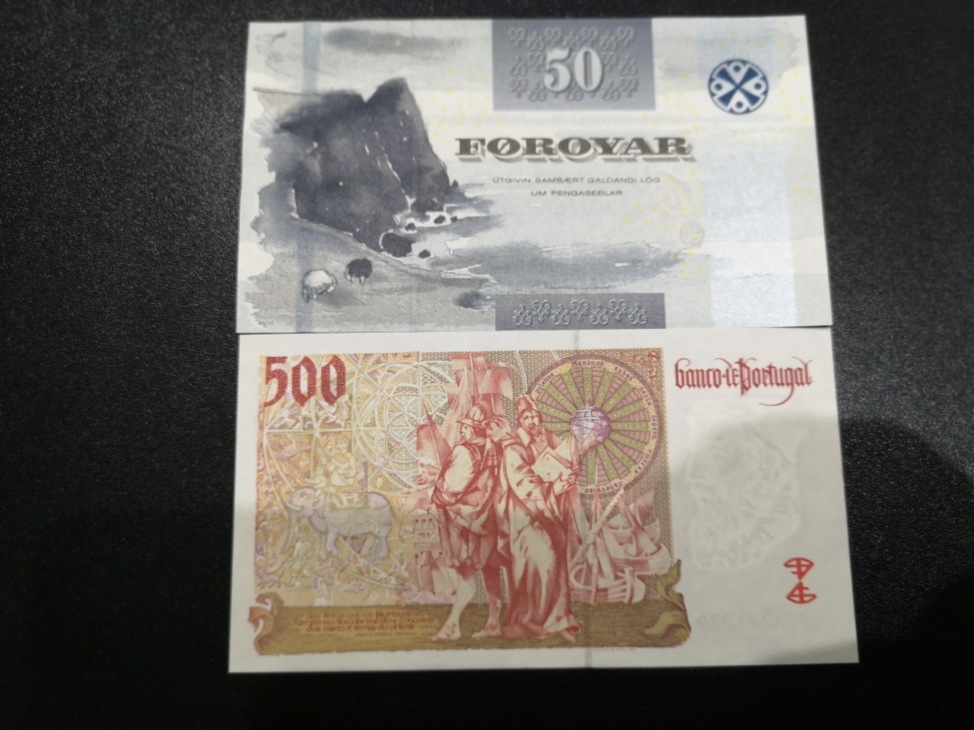 《外钞收藏家》第一百六十四期拍卖（本期100件） 葡萄牙和法罗群岛 两张 全新UNC