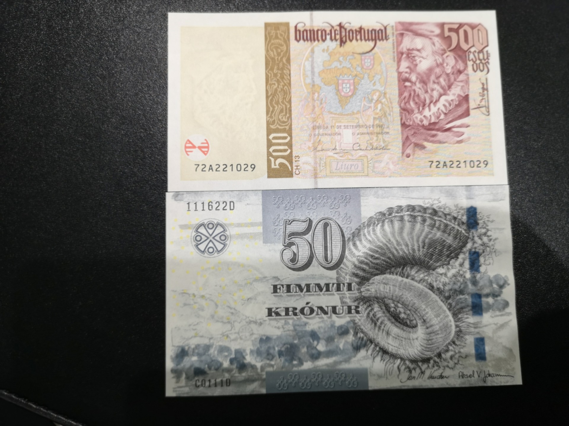 《外钞收藏家》第一百六十四期拍卖（本期100件） 葡萄牙和法罗群岛 两张 全新UNC