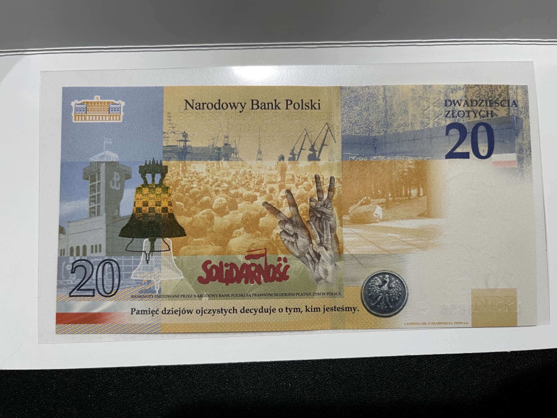 《外钞收藏家》第一百六十四期拍卖（本期100件） 2021年波兰20兹罗提 纪念钞 万位号 无47 全新UNC 原装册子 无47