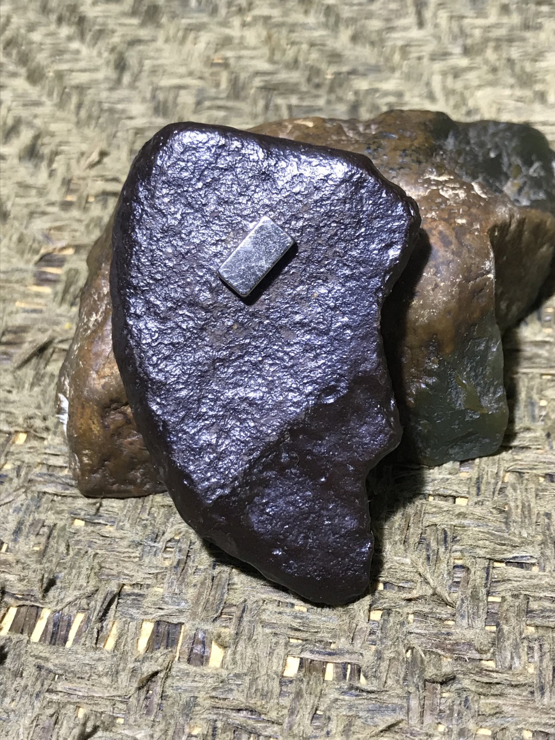 新疆五彩湾硅化铁原石