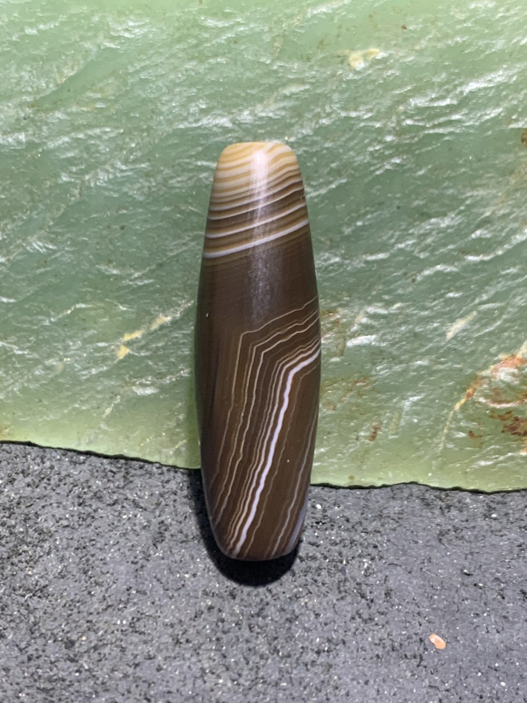 精美高玉化缠丝玛瑙桶珠一颗