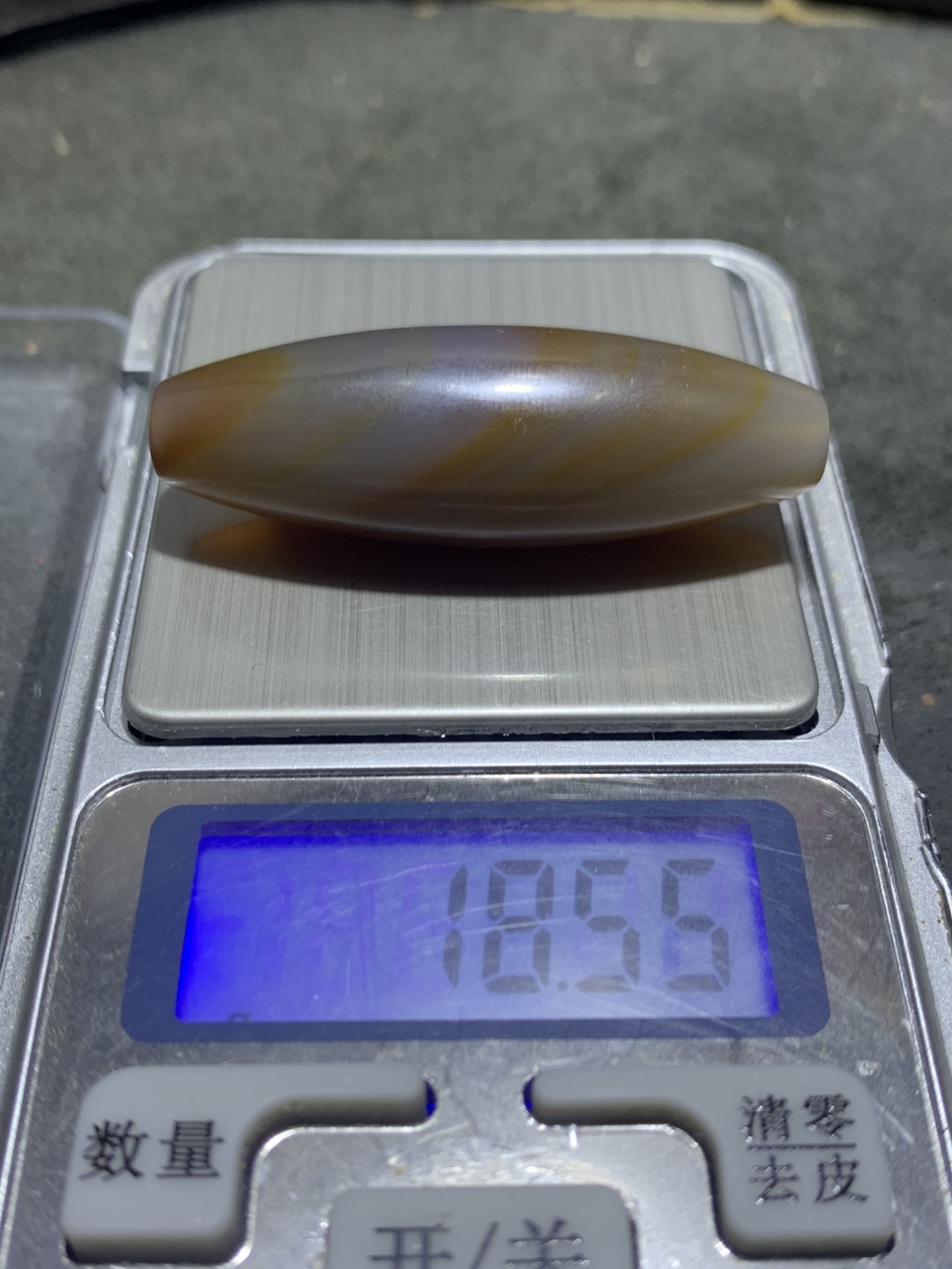 精美高玉化巴西缠丝玛瑙千层纹桶珠一个，