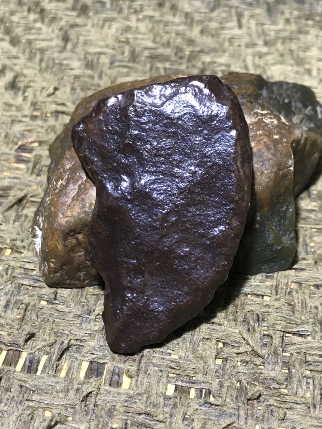 新疆五彩湾硅化铁原石