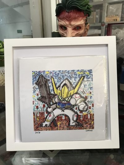 零元拍：歪歪亲笔签名 OWSON系列限量插画复制画《高达巴巴托斯》，尺寸约22/22厘米，拍品不含镜框 - 零元拍：歪歪亲笔签名 OWSON系列限量插画复制画《高达巴巴托斯》，尺寸约22/22厘米，拍品不含镜框