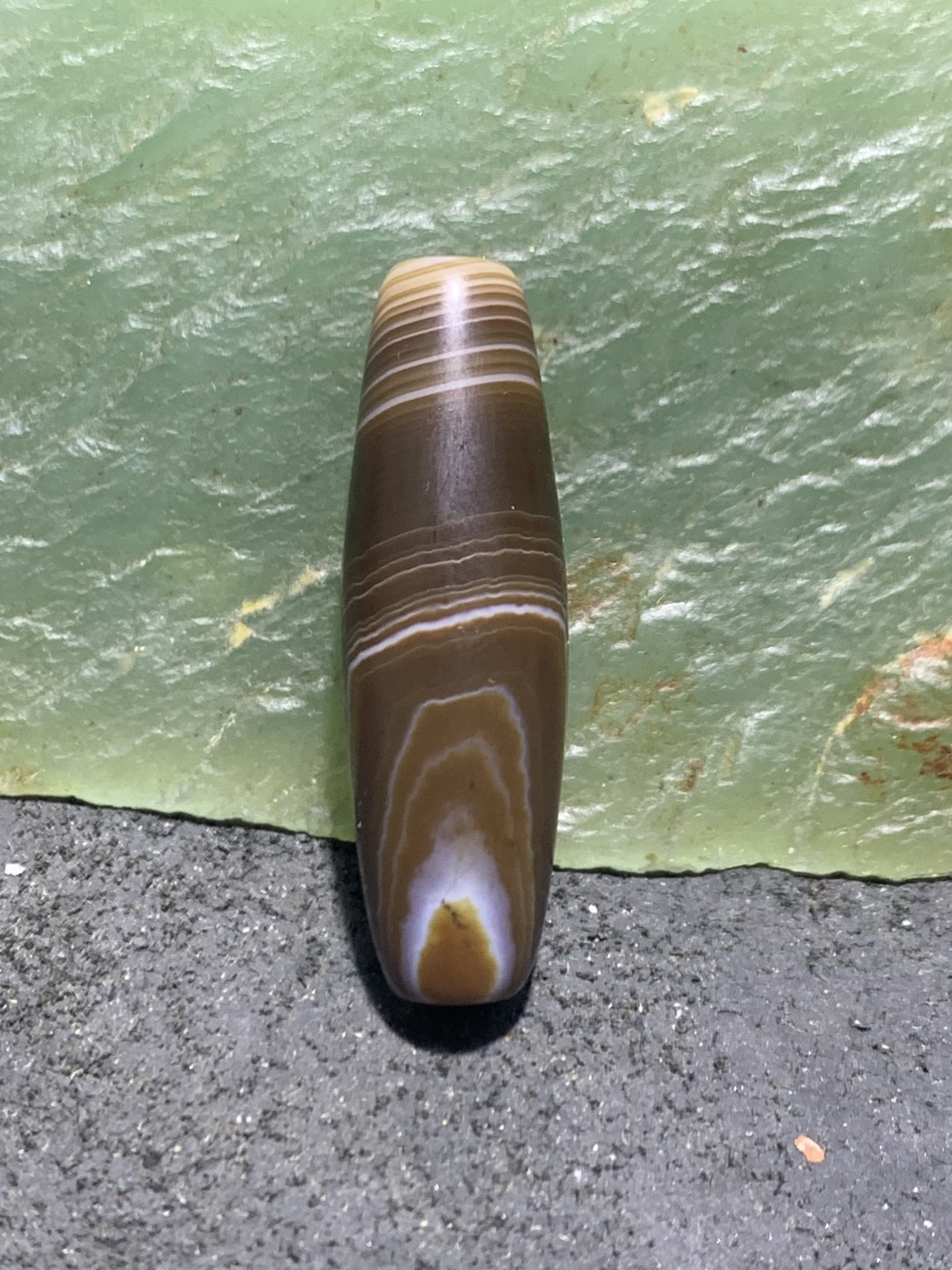 精美高玉化缠丝玛瑙桶珠一颗