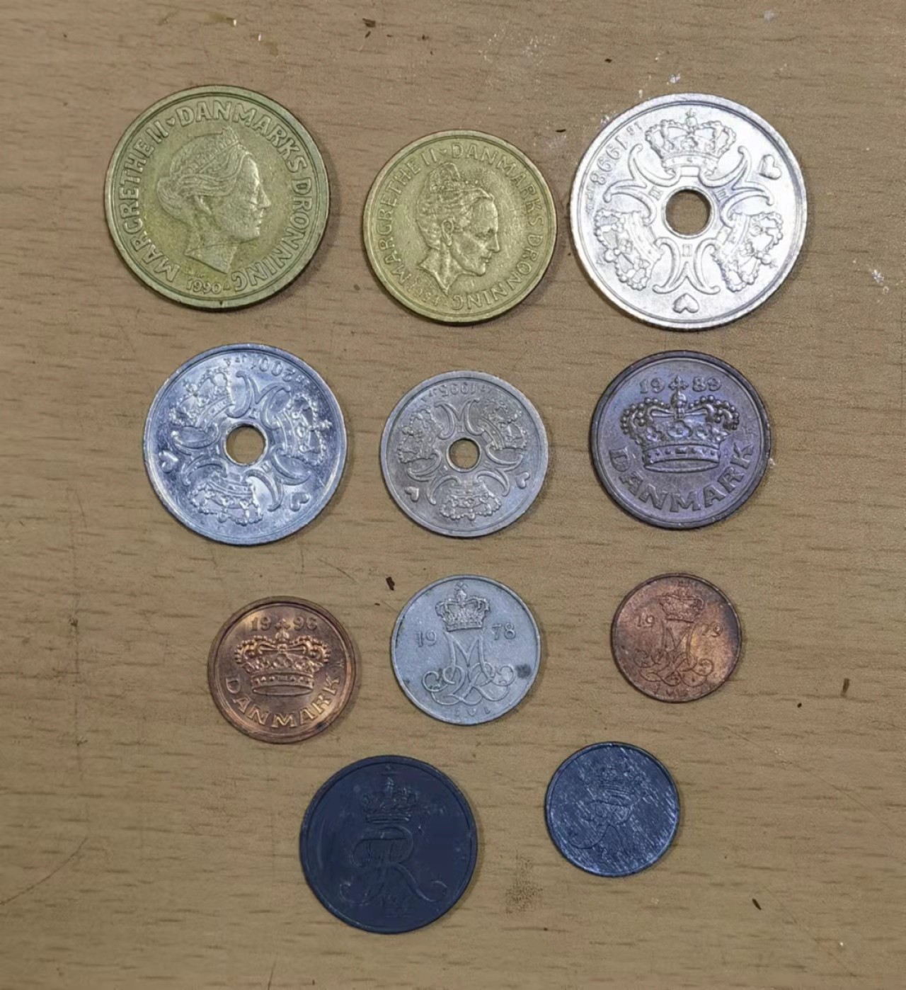 北京马甸外币专卖微拍第六十九期，外国非贵金属流通币，纪念币专场，陆续上新欢迎关注 丹麦