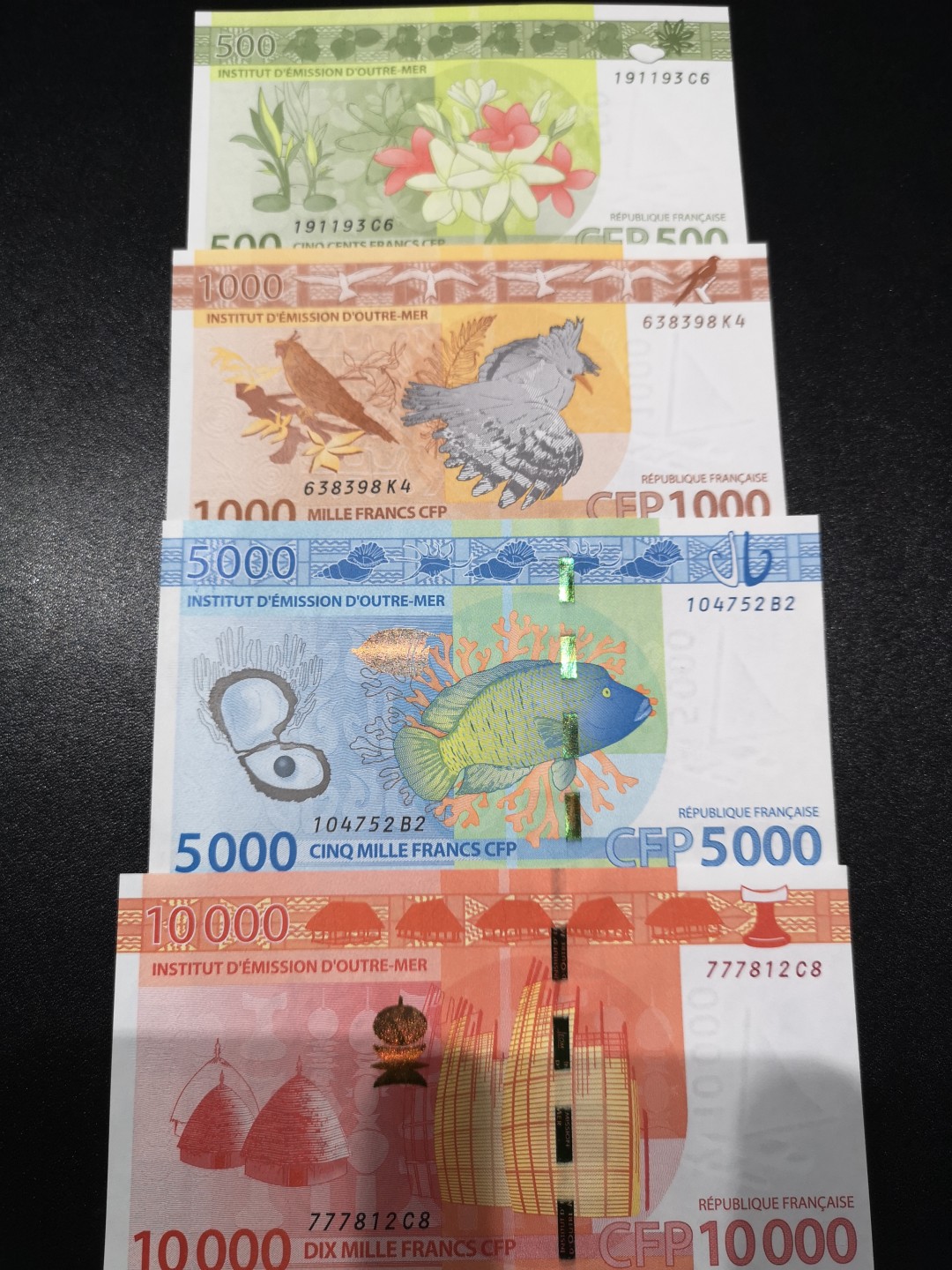 《外钞收藏家》第一百六十五期拍卖（本期80件） 2014年法属太平洋4张一套 全新UNC