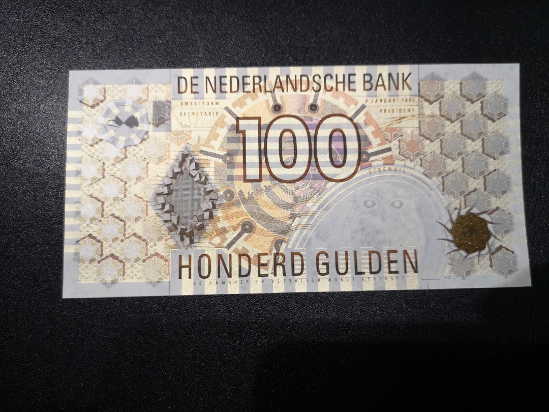 《外钞收藏家》第一百六十五期拍卖（本期80件） 荷兰齿轮版100 全新UNC