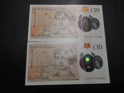 《外钞收藏家》第一百六十五期拍卖（本期80件） - 英国最新版塑料钞5镑两张 一张全新无瑕疵 一张近全新有压痕