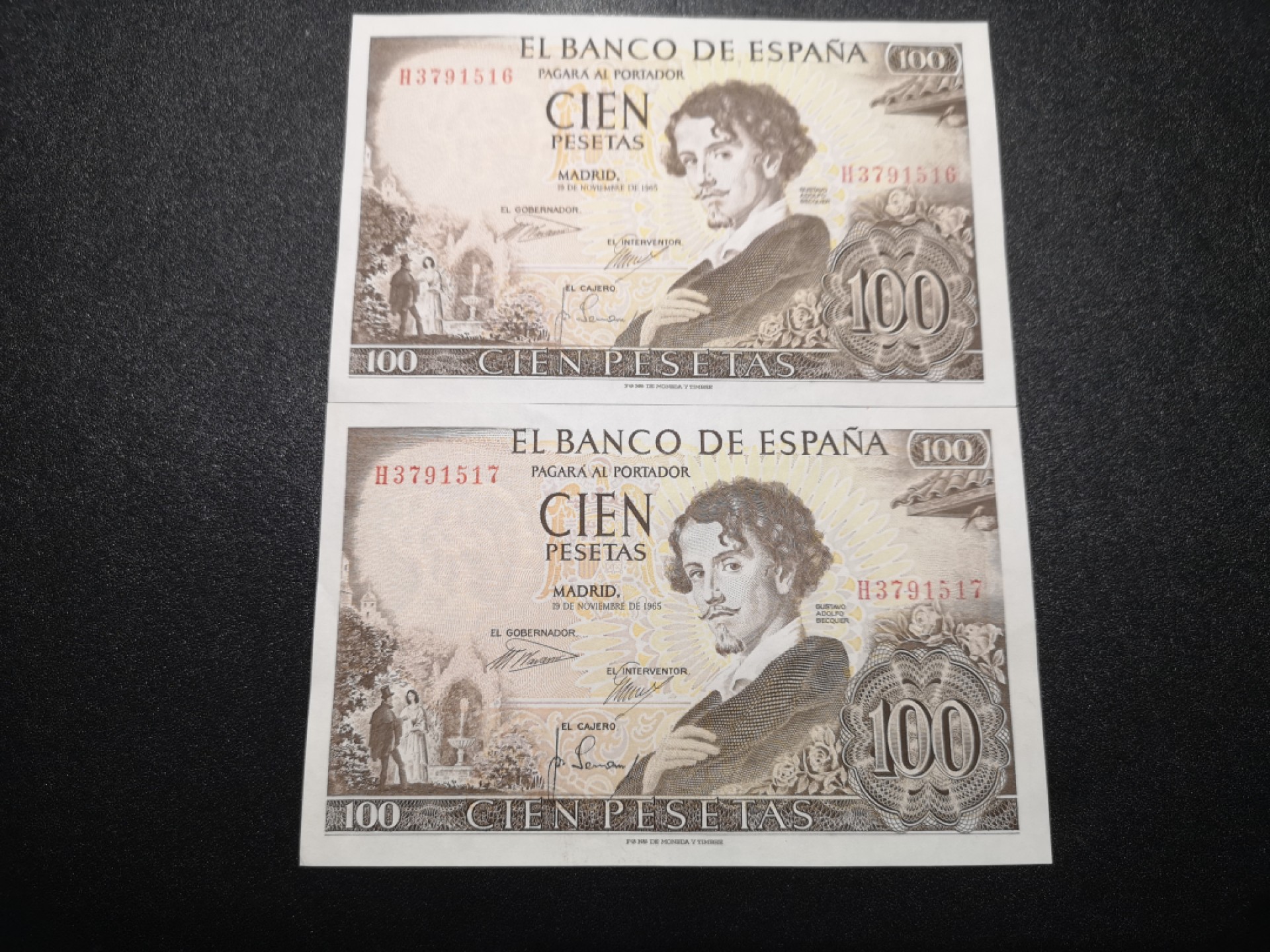 《外钞收藏家》第一百六十五期拍卖（本期80件） 1965年西班牙100比塞塔 两张连号 近全新 有压痕