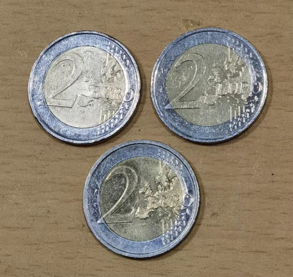 北京马甸外币专卖微拍第六十九期，外国非贵金属流通币，纪念币专场，陆续上新欢迎关注   三枚流通品2欧元纪念币 