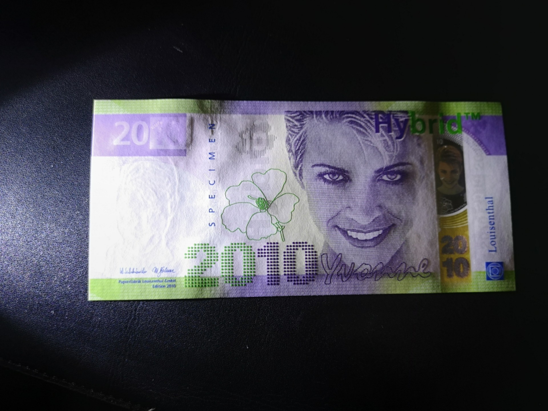 《外钞收藏家》第一百六十五期拍卖（本期80件） 2010年德路伊森塔尔三层复合基材测试钞 全新UNC