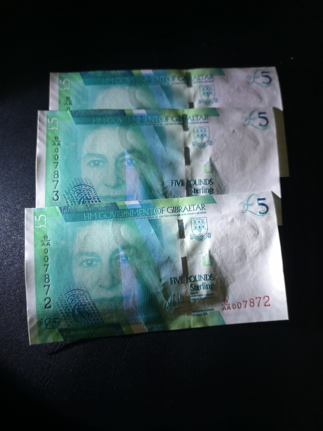 《外钞收藏家》第一百六十五期拍卖（本期80件） 直布罗陀5镑三连号 全新UNC