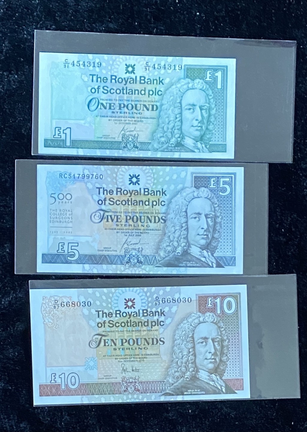 得物拍卖 Chase Auction  第2期 - -世界纸币精粹（二） 苏格兰小套三张，全新unc品相！拥有传奇戏剧性人生的财政总督约翰 劳，才智过人，从死刑犯变成银行家！了不起的一生！