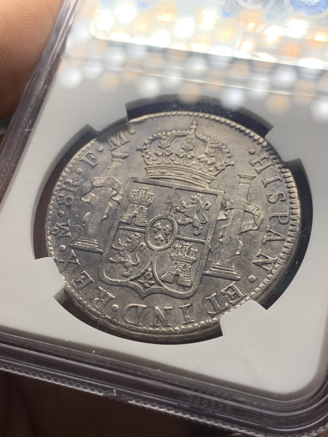 《竞宝斋》微拍-第32场-周日（全场顺丰包邮） NGC评级 墨西哥 1786年 卡三 8R 双柱 大银币 双面深打 状态不错