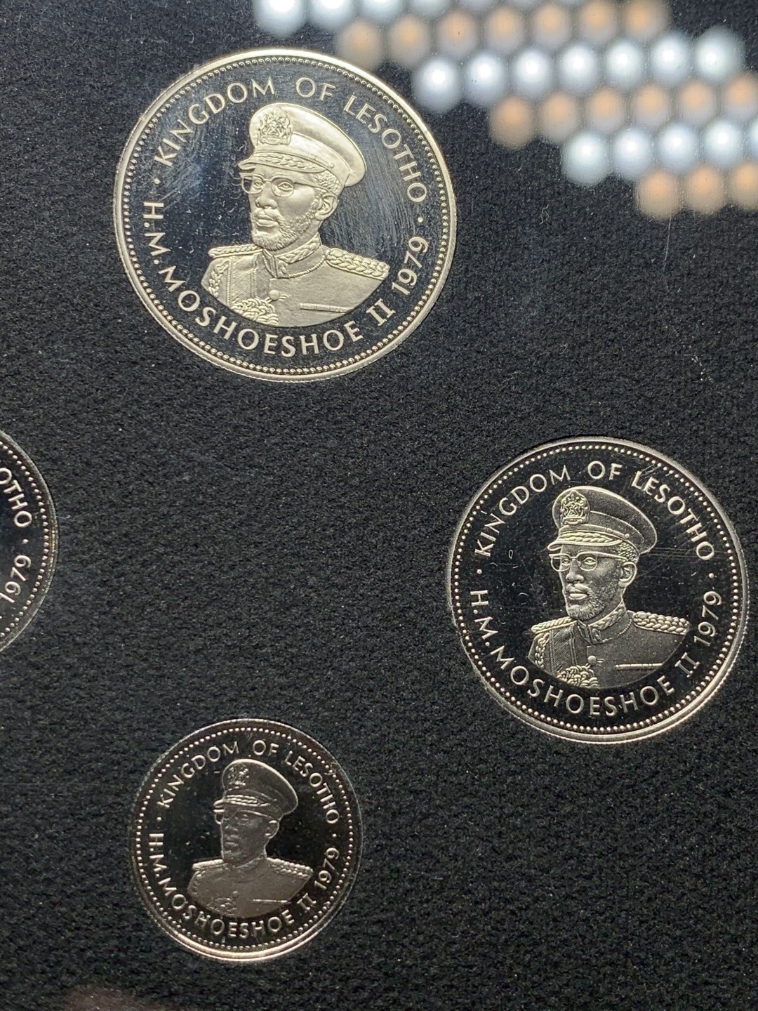 《竞宝斋》微拍-第32场-周日（全场顺丰包邮） 莱索托1979年精致纪念币 7枚封装