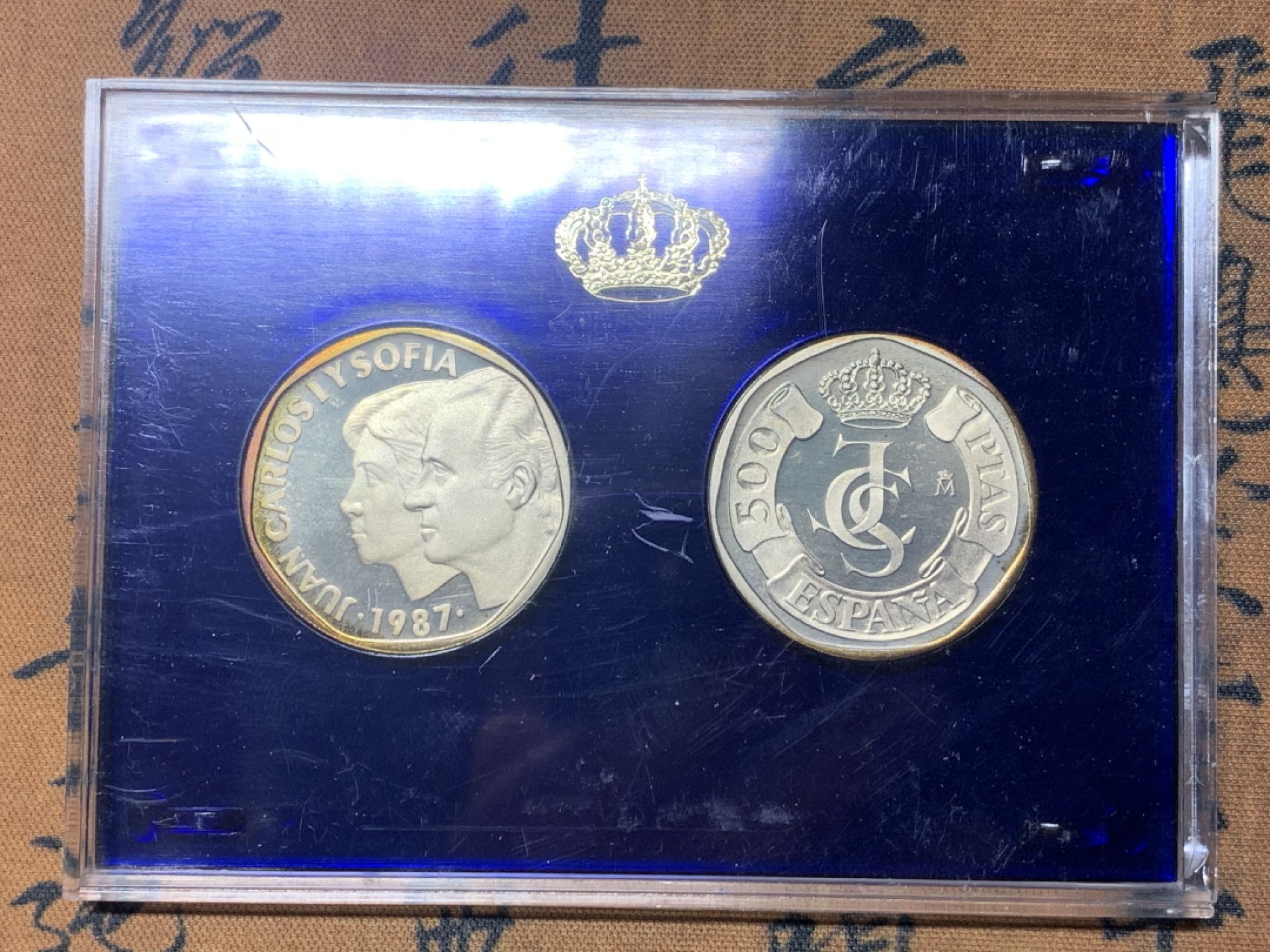 《竞宝斋》微拍-第32场-周日（全场顺丰包邮） 原盒证书 西班牙1987年 6枚套 样币和章 其中2枚样币是925银 少见