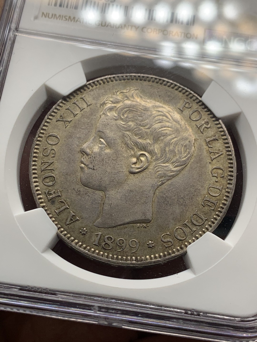 《竞宝斋》微拍-第32场-周日（全场顺丰包邮） NGC-MS61 西班牙 1899年 阿方索十三世 5比塞塔 双柱大银币 好品带彩