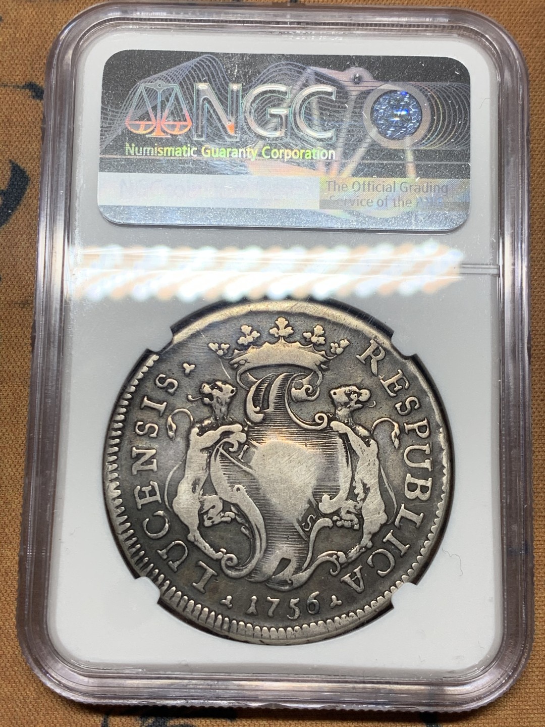 《竞宝斋》微拍-第32场-周日（全场顺丰包邮） 冠军分 NGC-VF20 意大利卢卡 1756年 持剑骑士 圣马丁 1斯库多 大银币 非常稀少的品种