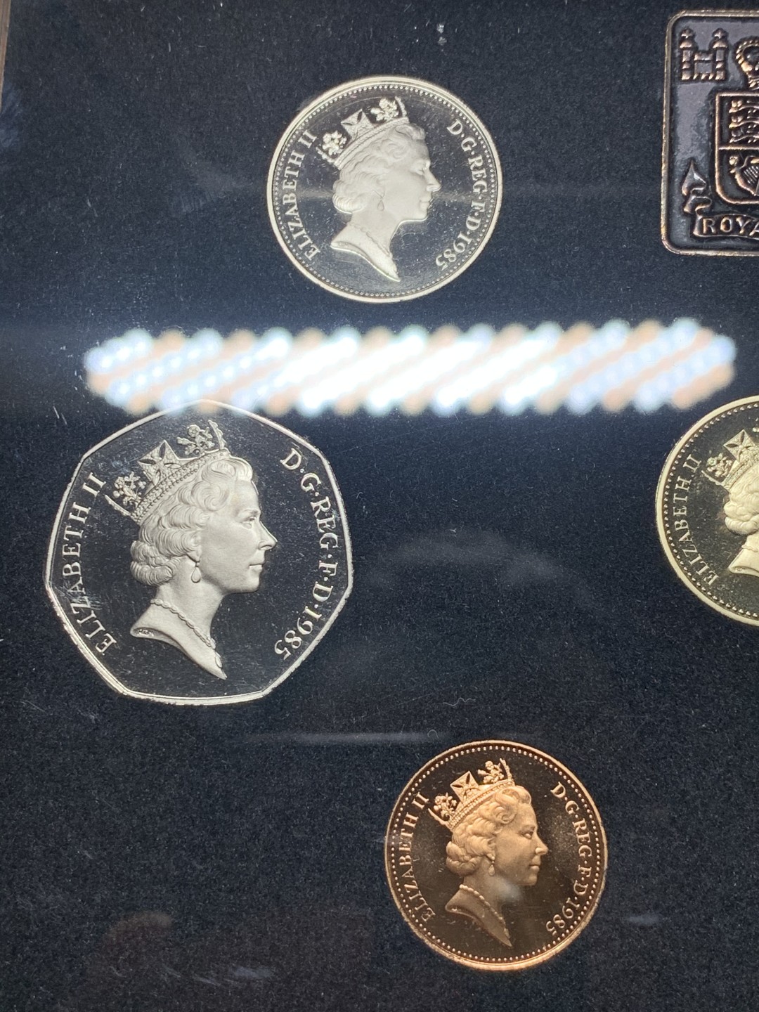 《竞宝斋》微拍-第32场-周日（全场顺丰包邮） 英国1985年精致纪念币 带盒，有证书，7枚封装