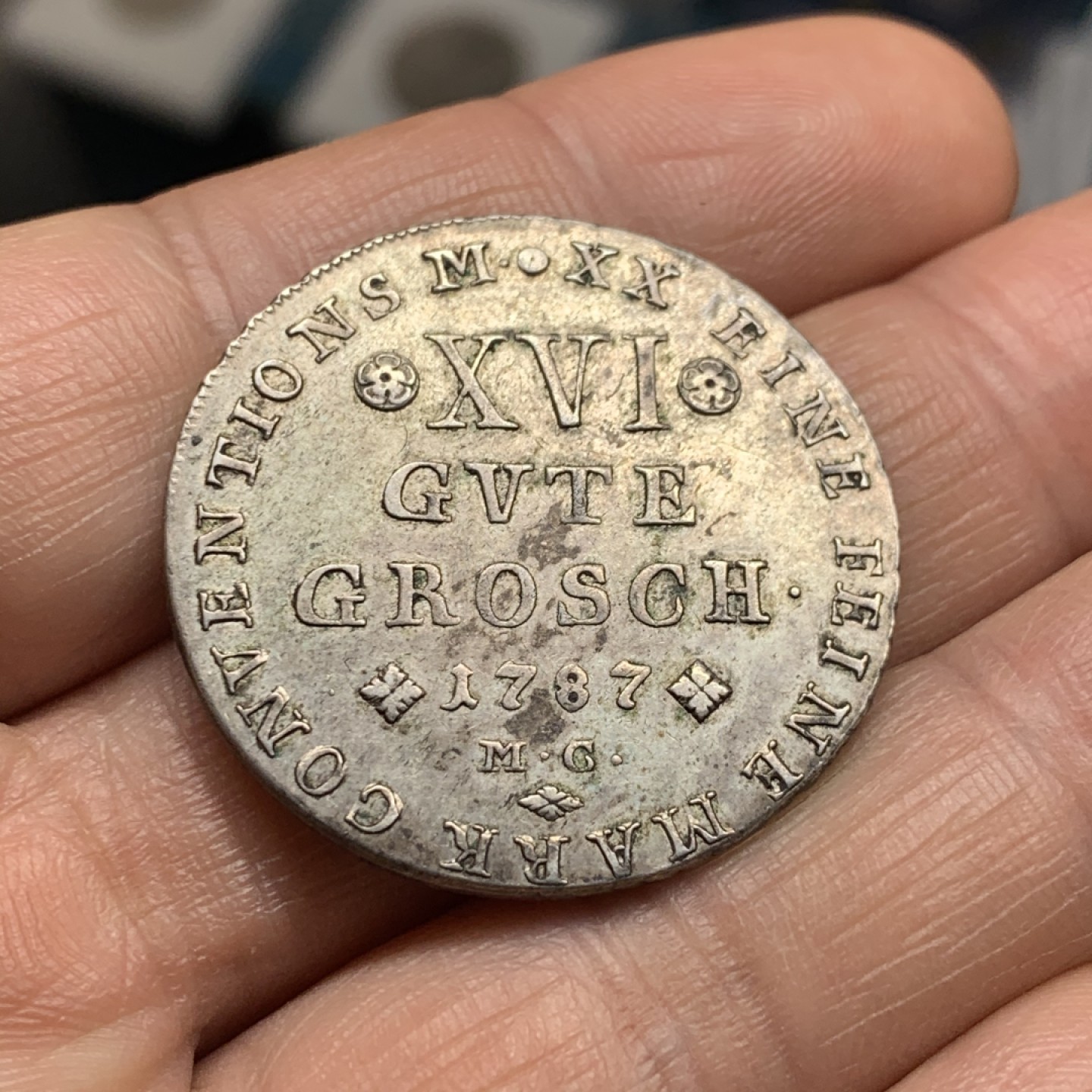 《竞宝斋》微拍-第32场-周日（全场顺丰包邮） 德国 布伦瑞克 盾徽版 1787年 1/2泰勒 原味好品 细节优秀  32.1mm直径，13.9克