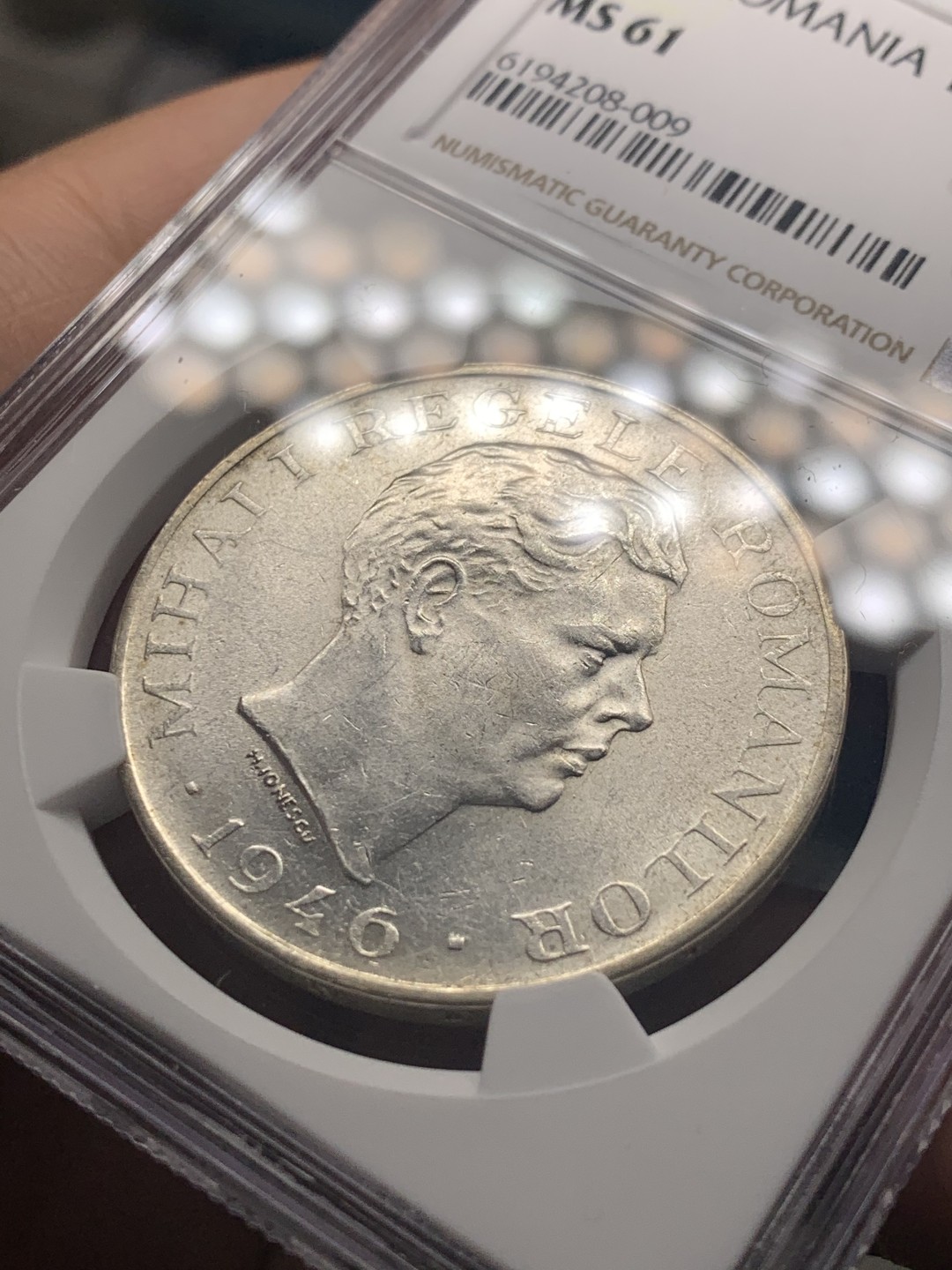 《竞宝斋》微拍-第32场-周日（全场顺丰包邮） NGC MS61 罗马尼亚王国 1946年 100000里拉 米哈伊一世大银币 罗马尼亚末代国王，大转光，仅发行一年，超大面值 