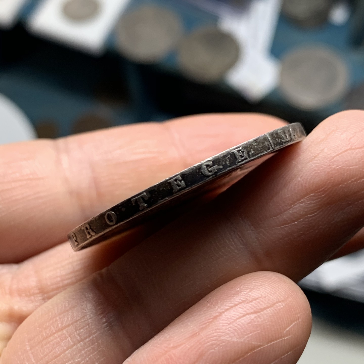 《竞宝斋》微拍-第32场-周日（全场顺丰包邮） 比利时 1873年 利奥波德二世 5法郎 淡彩底光 好品大银币 可以收藏