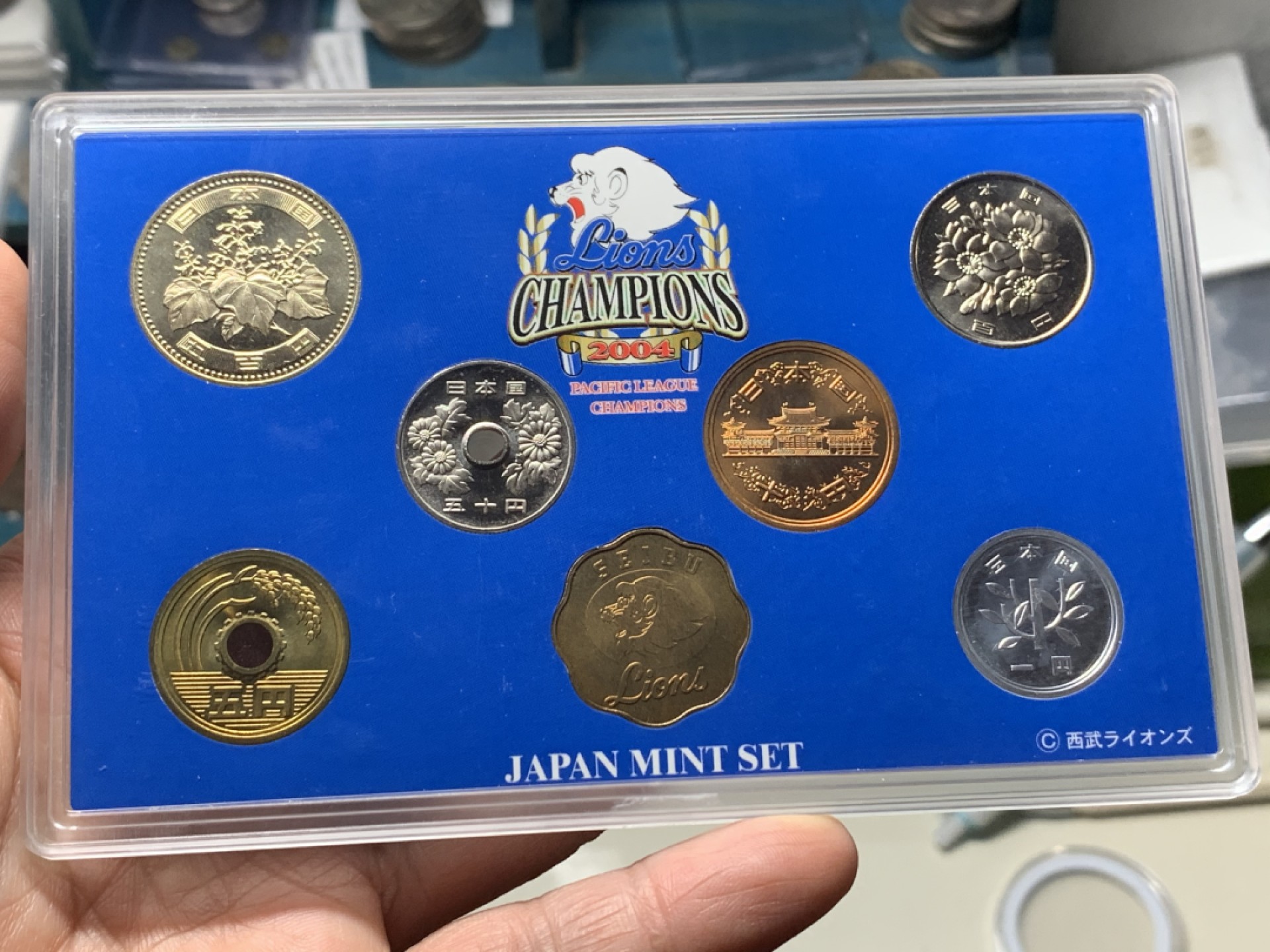 《竞宝斋》微拍-第32场-周日（全场顺丰包邮） 日本棒球大联盟2004年精致纪念币6枚封装，带一枚铜章