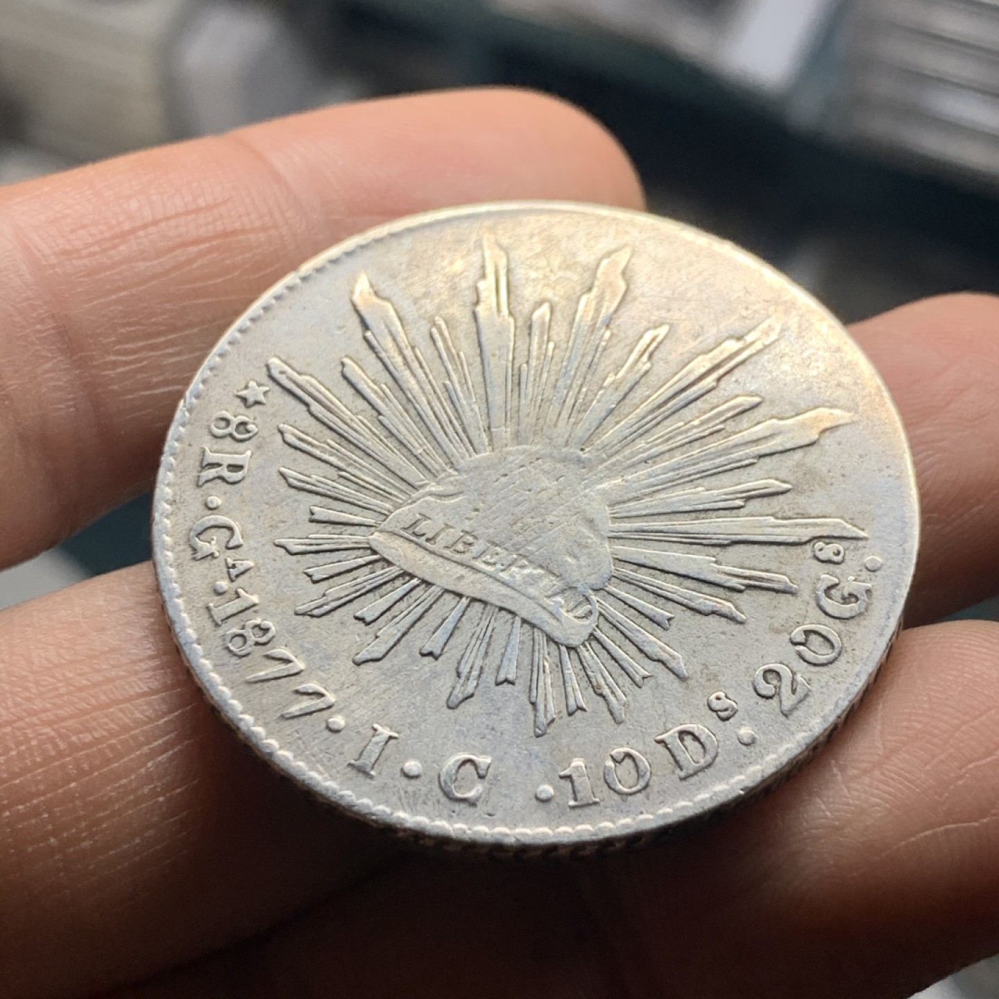 《竞宝斋》微拍-第32场-周日（全场顺丰包邮） 墨西哥 瓜达拉哈拉 1877中期鹰洋 该版发行量仅40W枚 宝蓝书定义为7级币