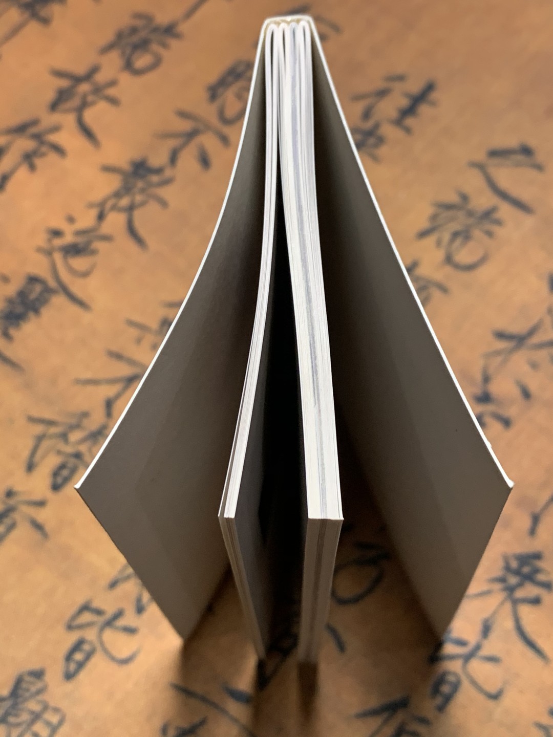 《竞宝斋》微拍-第32场-周日（全场顺丰包邮） 原盒证书 西班牙1987年 6枚套 样币和章 其中2枚样币是925银 少见