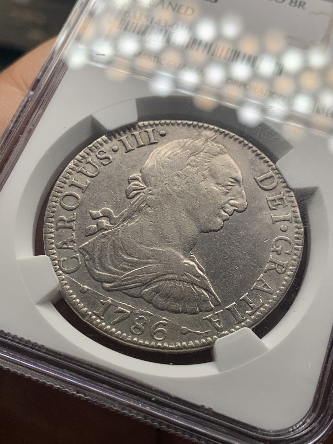 《竞宝斋》微拍-第32场-周日（全场顺丰包邮） NGC评级 墨西哥 1786年 卡三 8R 双柱 大银币 双面深打 状态不错