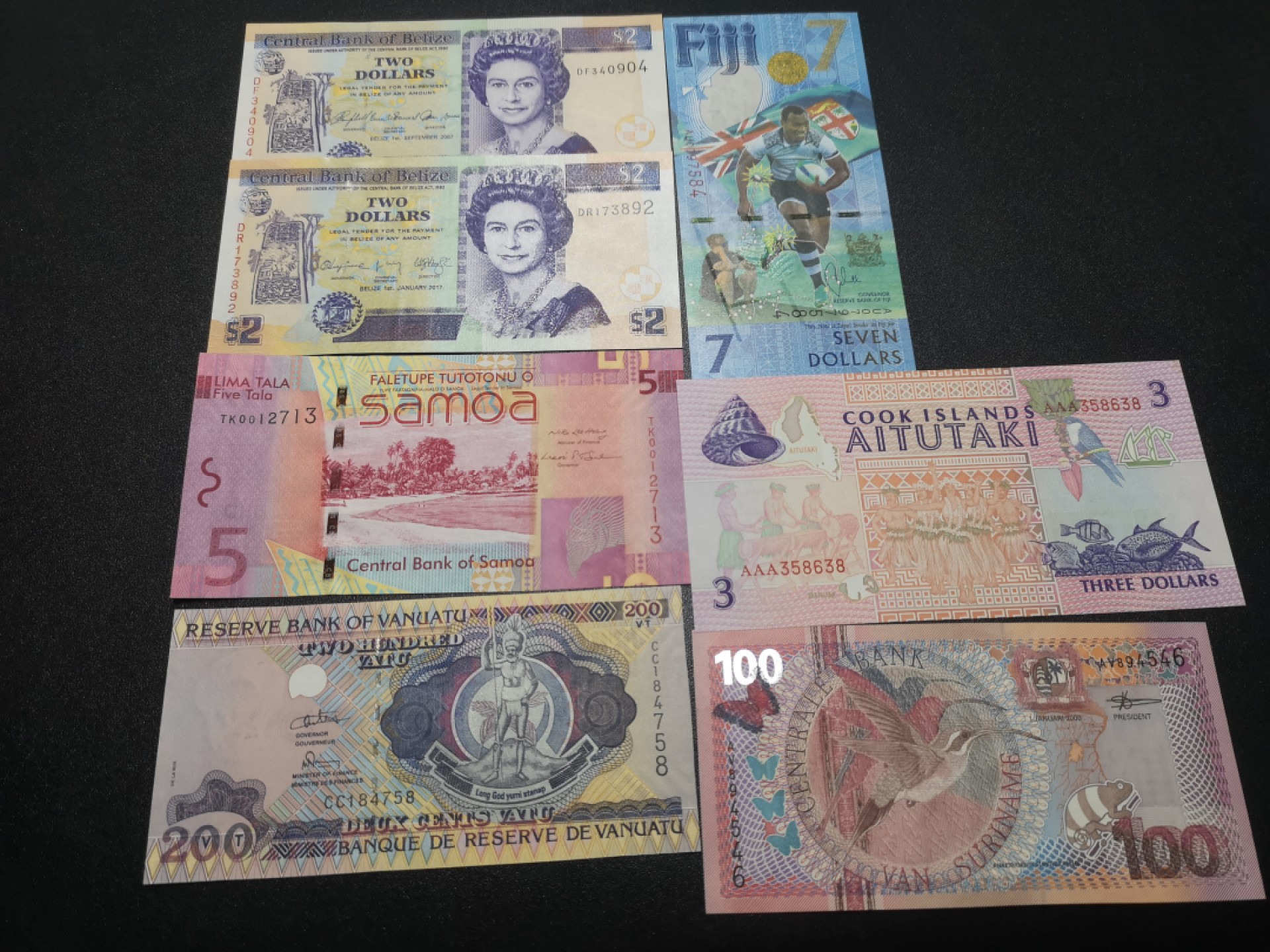 《外钞收藏家》第一百六十五期拍卖（本期80件） 六个国家7张纸币 全新UNC 个别有瑕疵